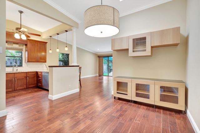 1003 Raintree Lane, Palm Beach Gardens, FL 33410