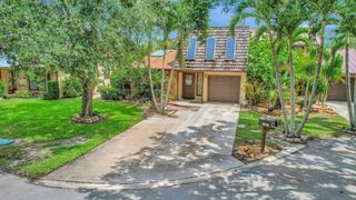 1003 Raintree Lane, Palm Beach Gardens, FL 33410