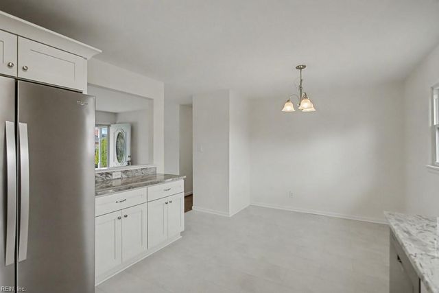 384 Mohea CIR, Newport News, VA 23602