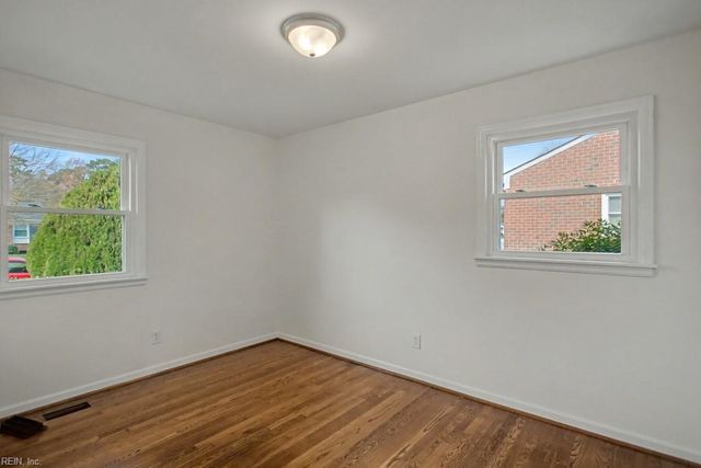 384 Mohea CIR, Newport News, VA 23602