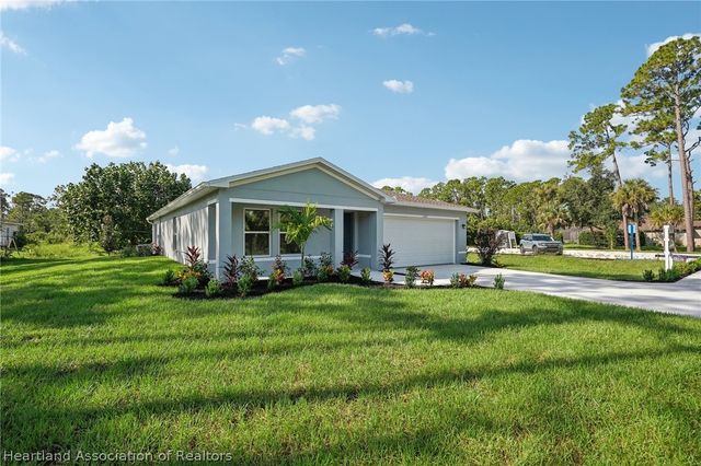 472 OAK CANOPY Circle, Avon Park, FL 33825