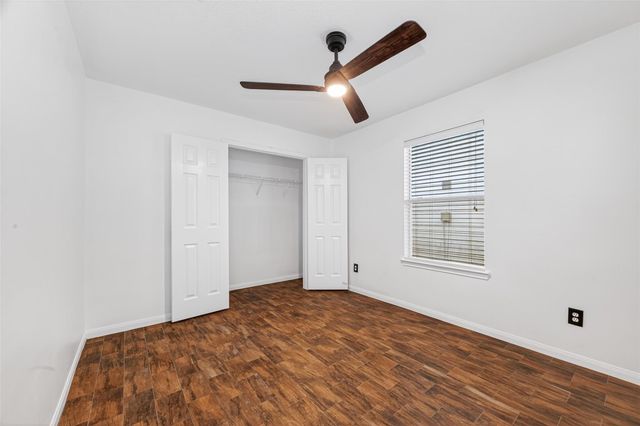 21627 Falvel Misty Drive, Spring, TX 77388