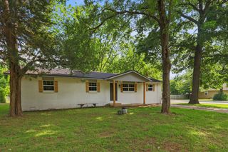125 Pleasant Street, West Fork, AR 72774