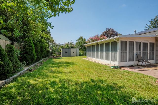 4 Hunterdon Avenue, Monroe, NJ 08831