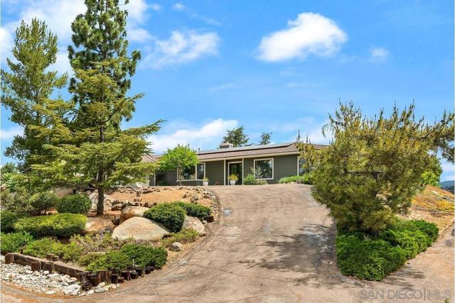 1421 Blue Lilac, Alpine, CA 91901