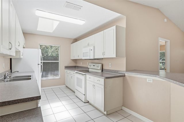 4717 LAKEWOOD DRIVE, Seffner, FL 33584