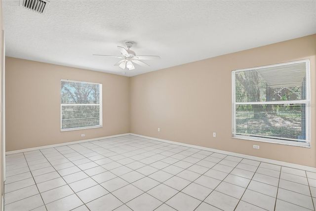 4717 LAKEWOOD DRIVE, Seffner, FL 33584