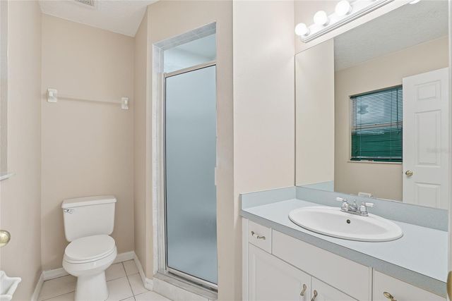 4717 LAKEWOOD DRIVE, Seffner, FL 33584