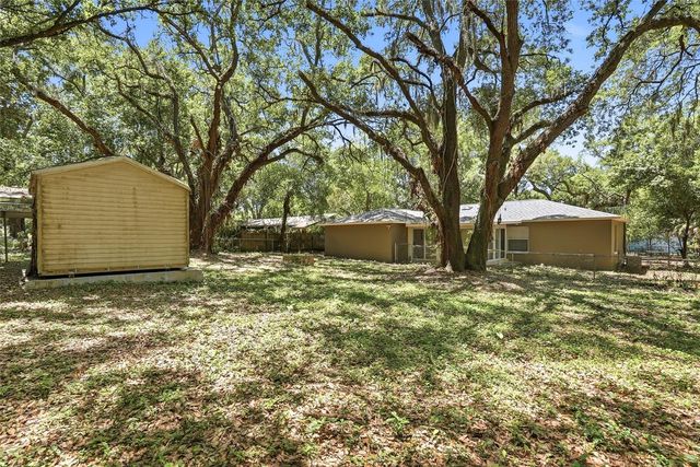 4717 LAKEWOOD DRIVE, Seffner, FL 33584