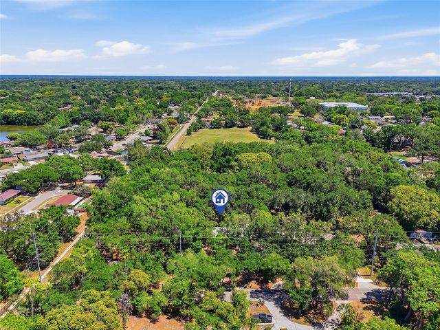 4717 LAKEWOOD DRIVE, Seffner, FL 33584