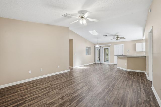 4717 LAKEWOOD DRIVE, Seffner, FL 33584