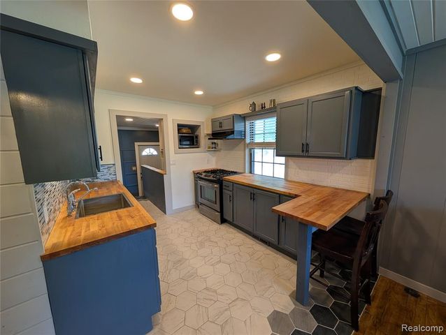 4010 Reynolds Street, Flint, MI 48532