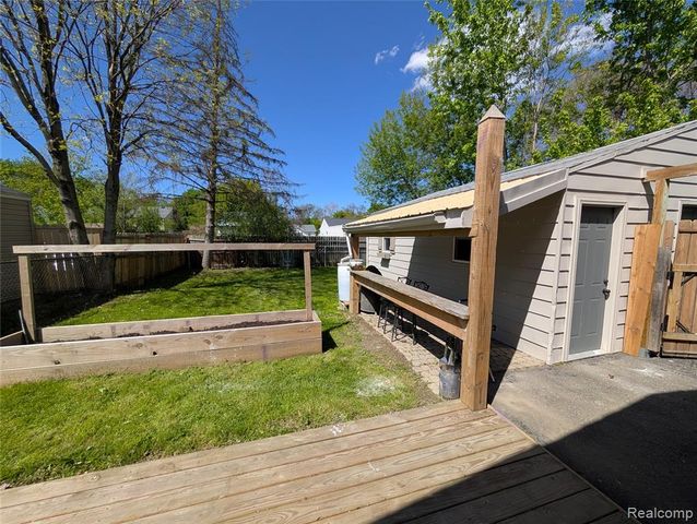 4010 Reynolds Street, Flint, MI 48532