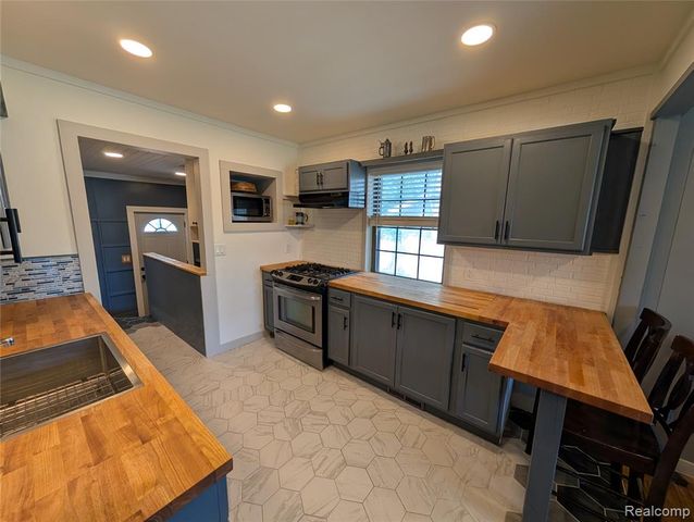 4010 Reynolds Street, Flint, MI 48532