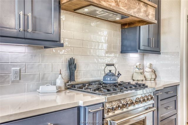 233 Randi Road, Bellville, TX 77418