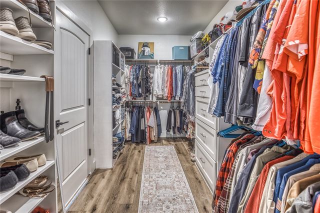 233 Randi Road, Bellville, TX 77418