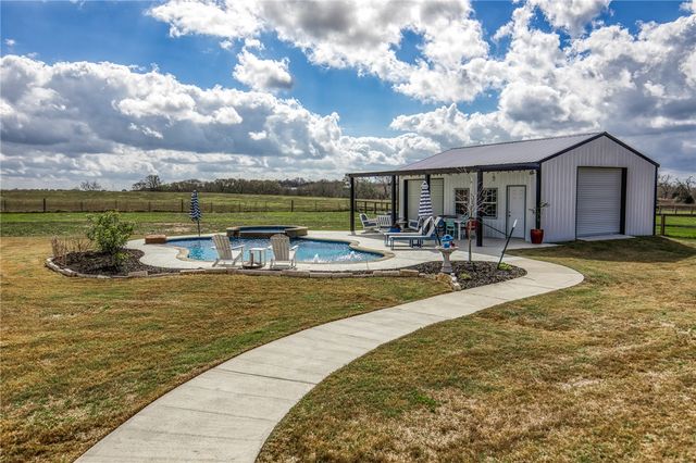 233 Randi Road, Bellville, TX 77418