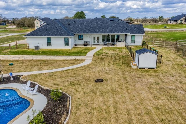 233 Randi Road, Bellville, TX 77418