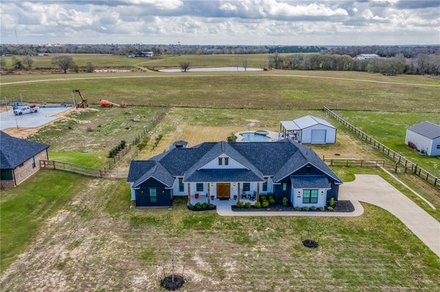 233 Randi Road, Bellville, TX 77418