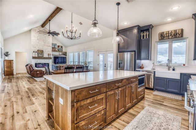 233 Randi Road, Bellville, TX 77418