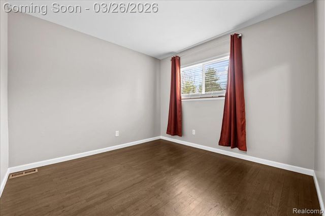 3343 Harvard Road, Royal Oak, MI 48073