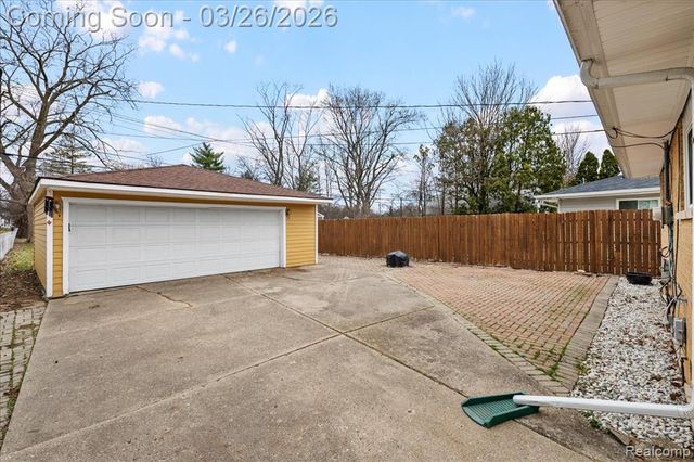 3343 Harvard Road, Royal Oak, MI 48073