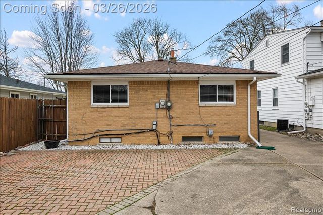 3343 Harvard Road, Royal Oak, MI 48073