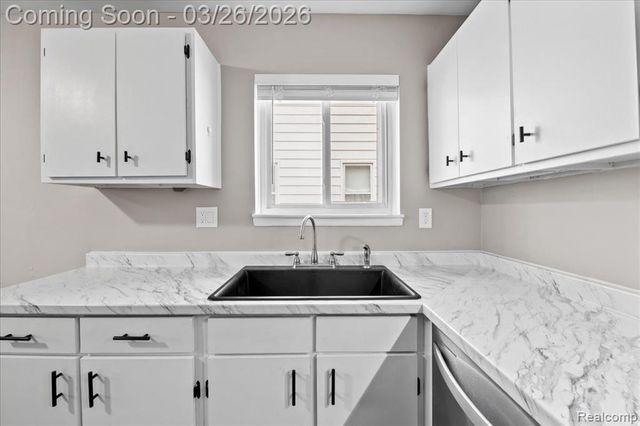 3343 Harvard Road, Royal Oak, MI 48073