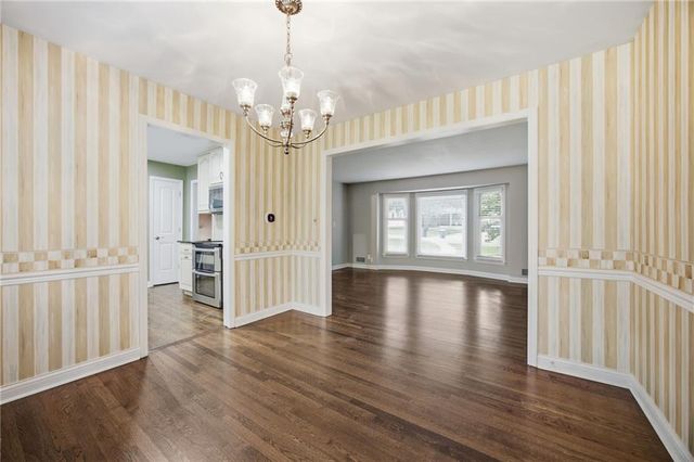 7419 Booth Street, Prairie Village, KS 66208