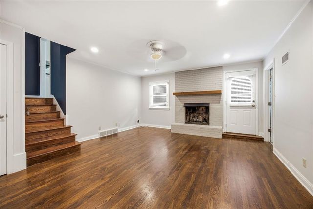 7419 Booth Street, Prairie Village, KS 66208