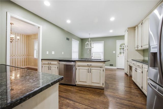7419 Booth Street, Prairie Village, KS 66208