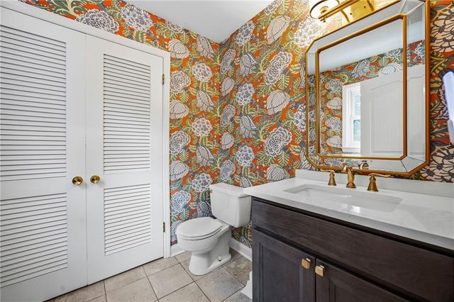 7419 Booth Street, Prairie Village, KS 66208