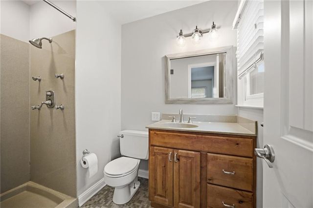 7419 Booth Street, Prairie Village, KS 66208