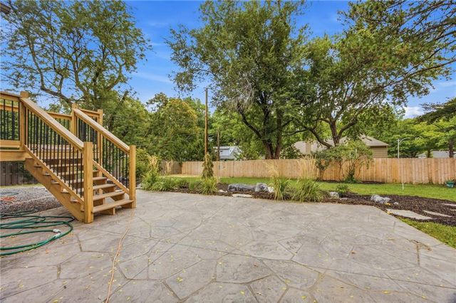 7419 Booth Street, Prairie Village, KS 66208