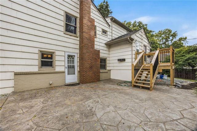 7419 Booth Street, Prairie Village, KS 66208