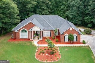 8227 Farmington Lane, Winston, GA 30187