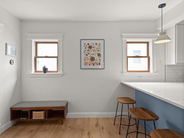 11 Poplar Street, Burlington, VT 05401