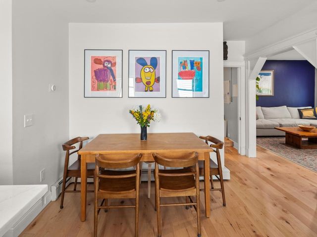 11 Poplar Street, Burlington, VT 05401