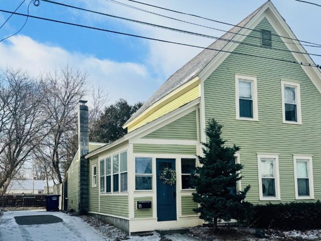 11 Poplar Street, Burlington, VT 05401