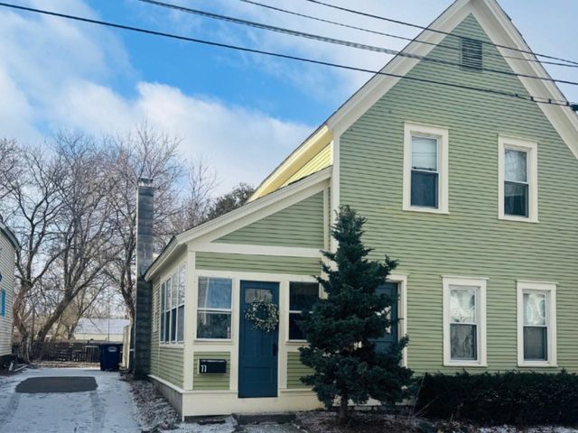 11 Poplar Street, Burlington, VT 05401