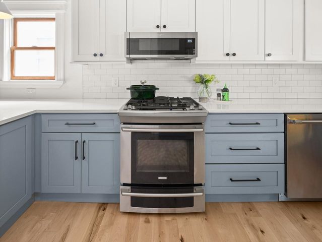 11 Poplar Street, Burlington, VT 05401