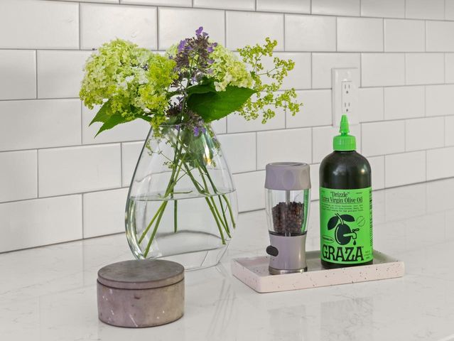 11 Poplar Street, Burlington, VT 05401