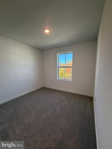 54 SILVERBELL AVE, Berlin, NJ 08009