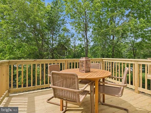 54 SILVERBELL AVE, Berlin, NJ 08009