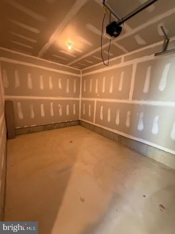 54 SILVERBELL AVE, Berlin, NJ 08009