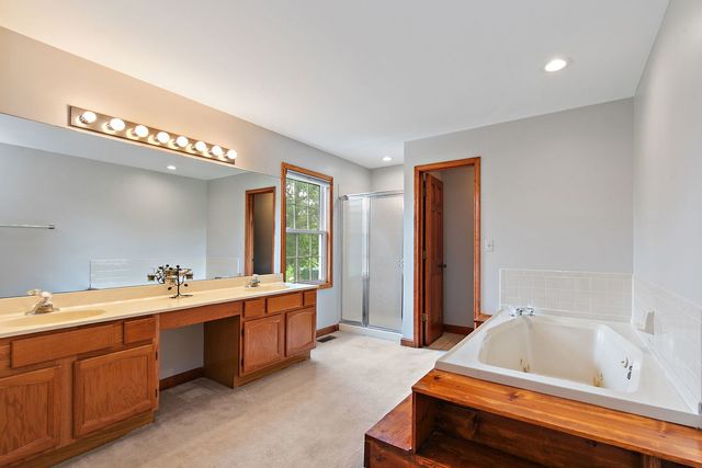 307 Churchill Court, Sleepy Hollow, IL 60118