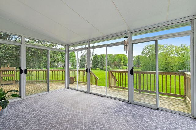 307 Churchill Court, Sleepy Hollow, IL 60118