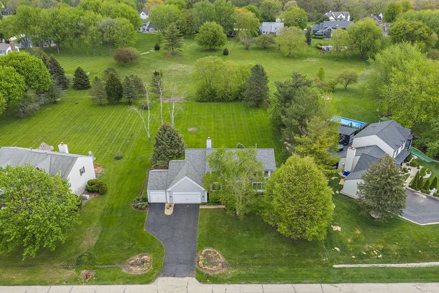 307 Churchill Court, Sleepy Hollow, IL 60118