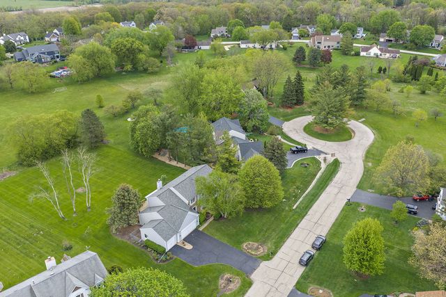307 Churchill Court, Sleepy Hollow, IL 60118