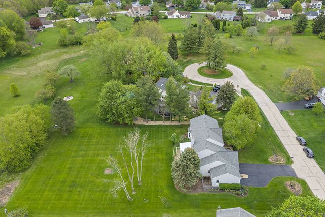 307 Churchill Court, Sleepy Hollow, IL 60118